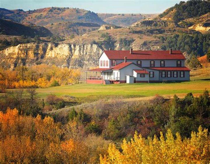 Chateau de Mores / ND Visitors Center