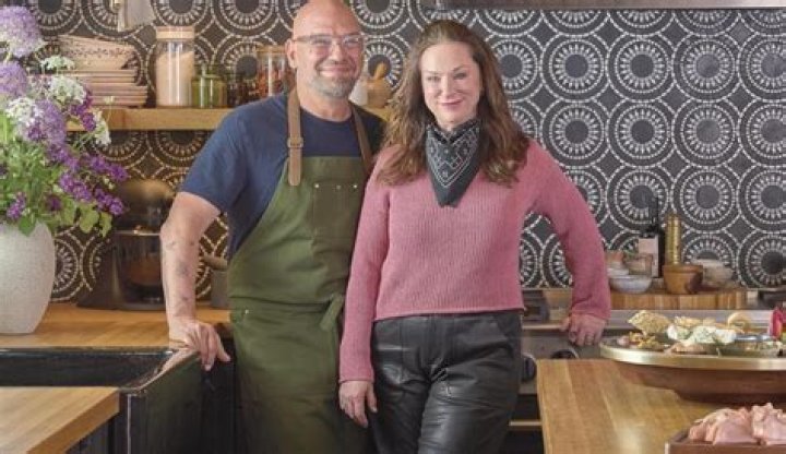 Chef Michael Symon&rsquo;s Wife Liz Shanahan, Children, and Grand Daughter