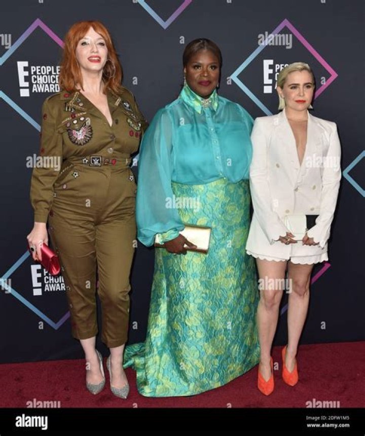 Christina Hendricks 2020 People&rsquo;s Choice Awards &bull; CelebMafia