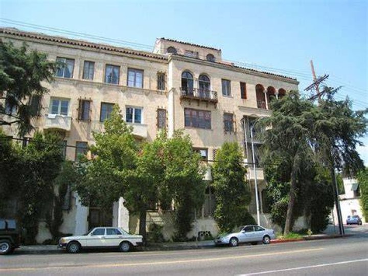 Ciao, Villa Saying Goodbye to Hollywood’s Hottest, Seediest Address