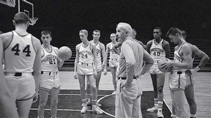 Classic Photos of UConn Men's Basketball Sports Illustrated