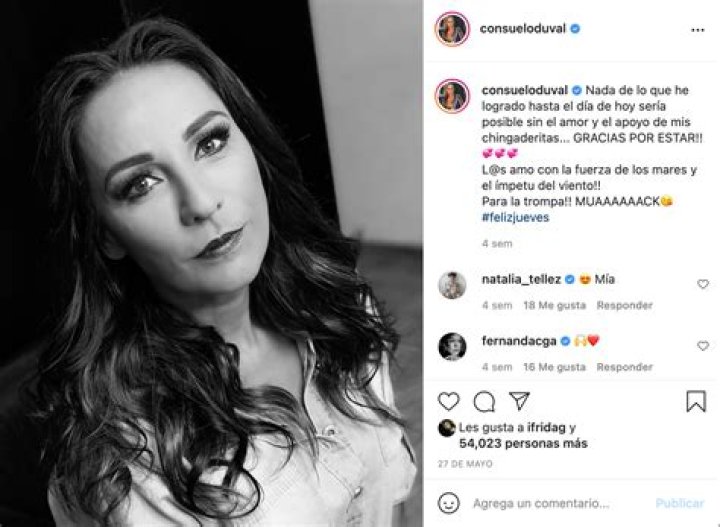 Consuelo Duval Sale a la luz video inédito donde aparece cantando