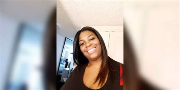 Courtney Is 33 Years Old., Gscseven