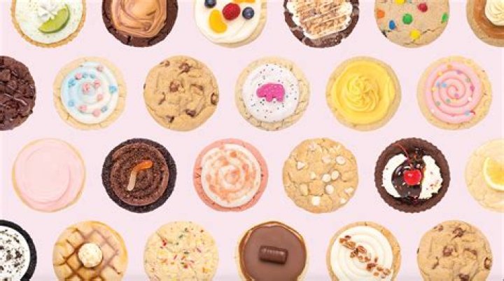 Crumbl Cookies coming to central Pa. with 170plus cookie flavors