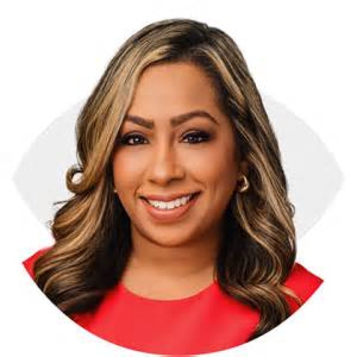 Crystal Jimenez KESQ, BioWiki, Age, Height, Husband, Salary, Net Worth