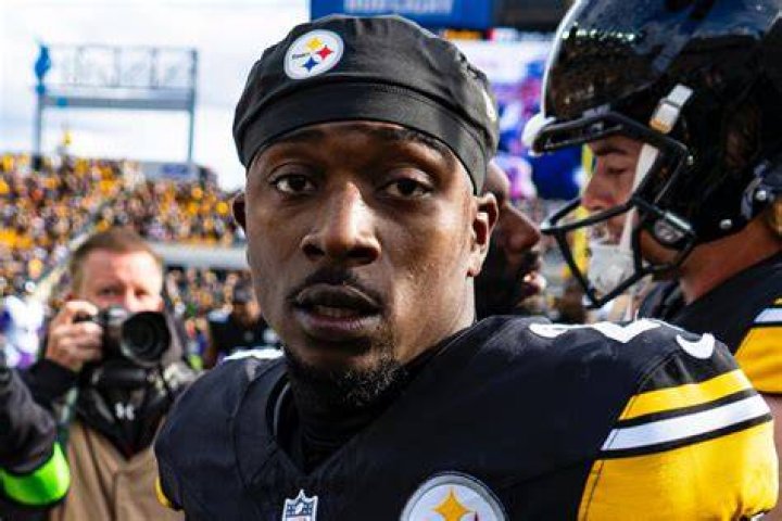 Damontae Kazee Biographysalary, net worth, married, relationship