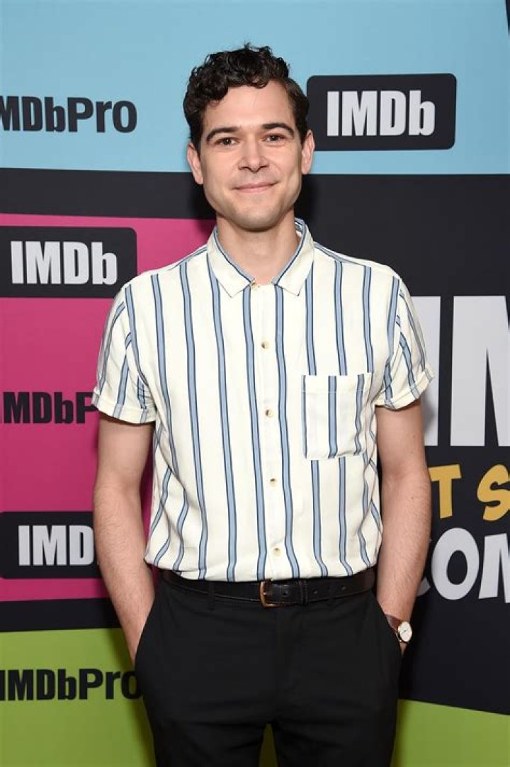 Daniel Maslany Biography Childhood, Net Wroth & Partner