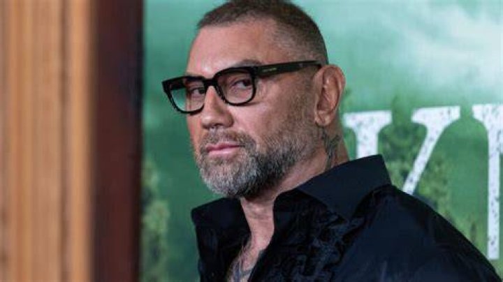 Dave Bautista / Former Wwe Champion Dave Bautista Aims To Stun The Fans