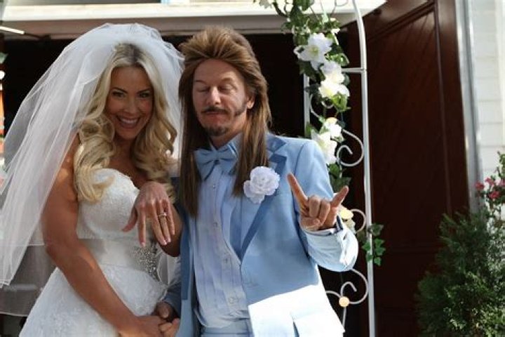 David Spade y su novia Jillian Grace ir al cine en el Grove en