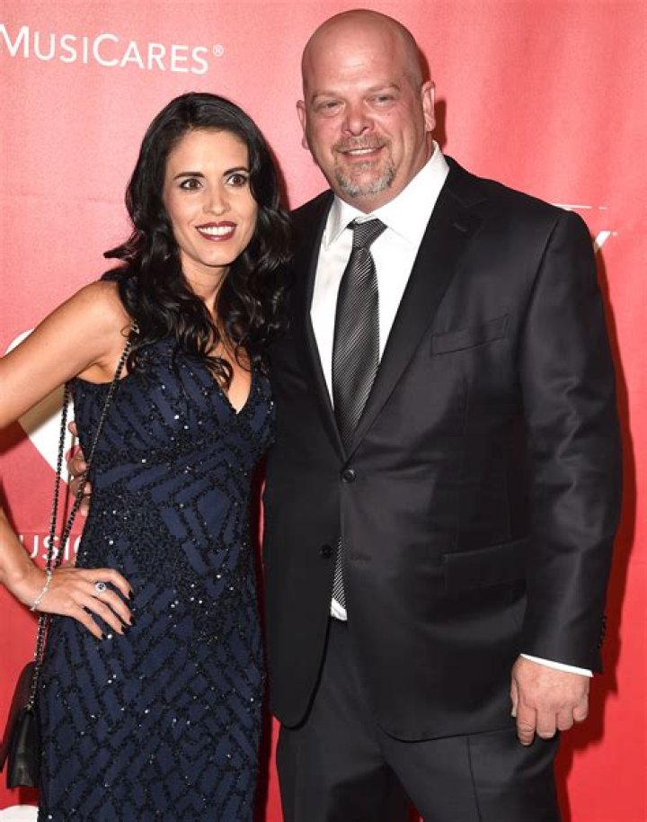 Deanna Burditt Biography, Profile and Facts About Rick Harrison's Wife