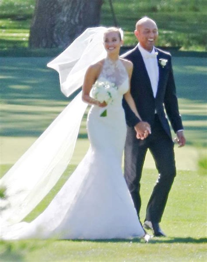 Derek Jeter and Hannah Davis Are Married E! News