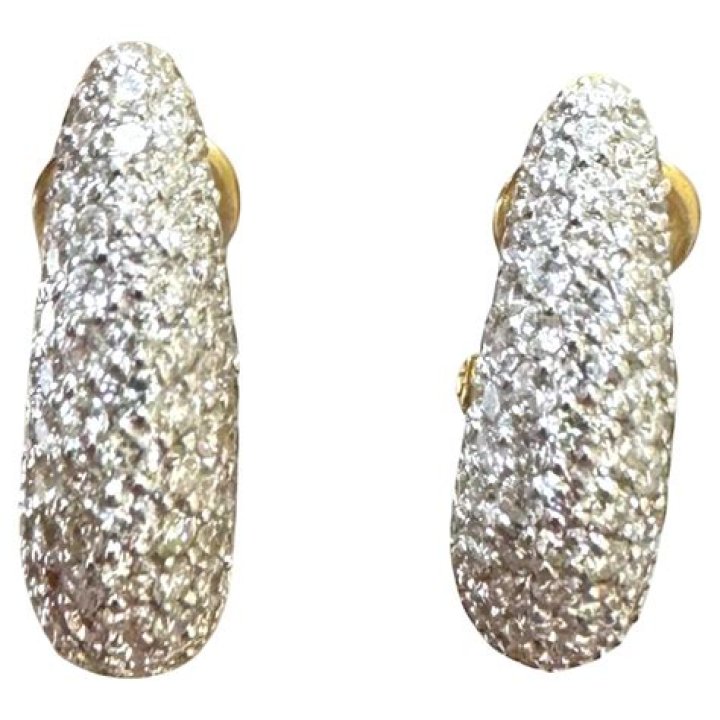 diamond earrings classic