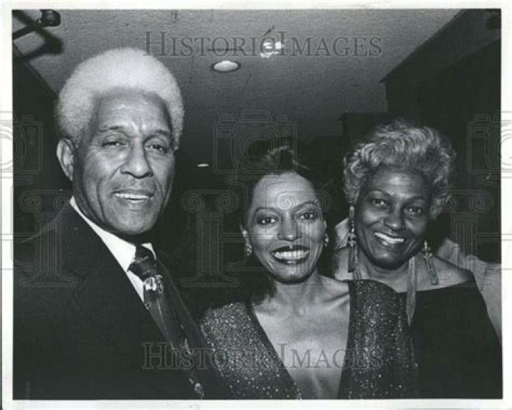 Diana Ross w/ her parents Diana ross, Ross, Celebrity families
