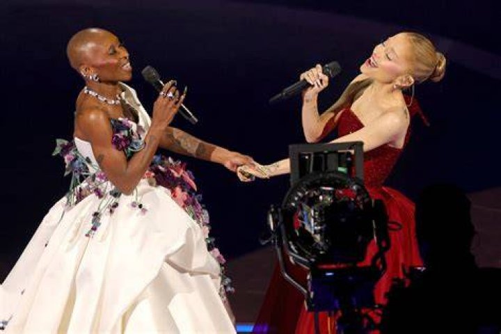 Did Ariana Grande Shave Her Head? The Truth Revealed! Lee Daily