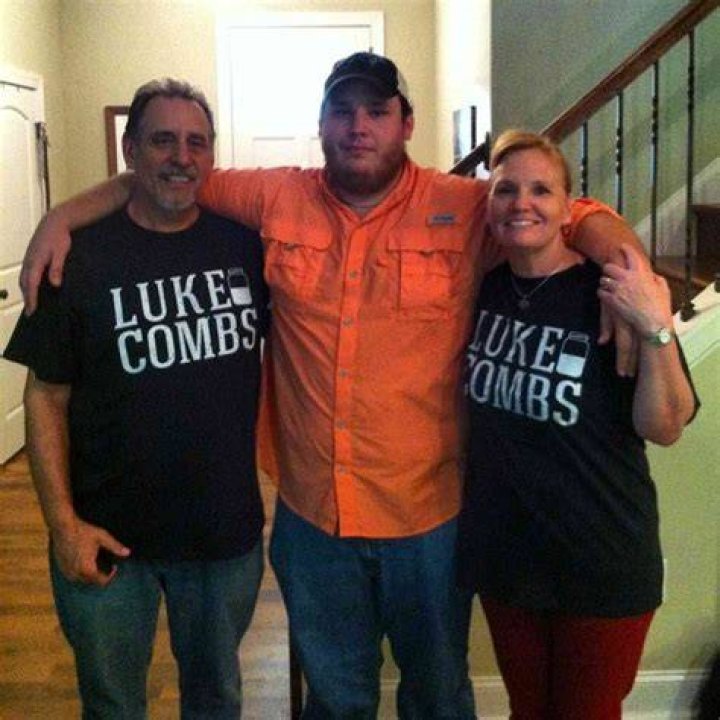 Did Luke Combs' Brother Tragically Pass Away? Uncovering The Truth