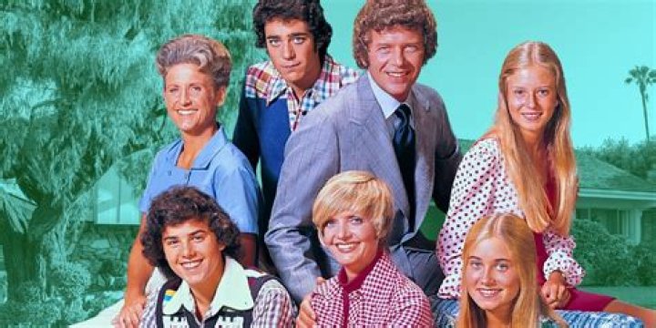 Discovering Maureen McCormick's Net Worth: The Brady Bunch Star's Financial Journey