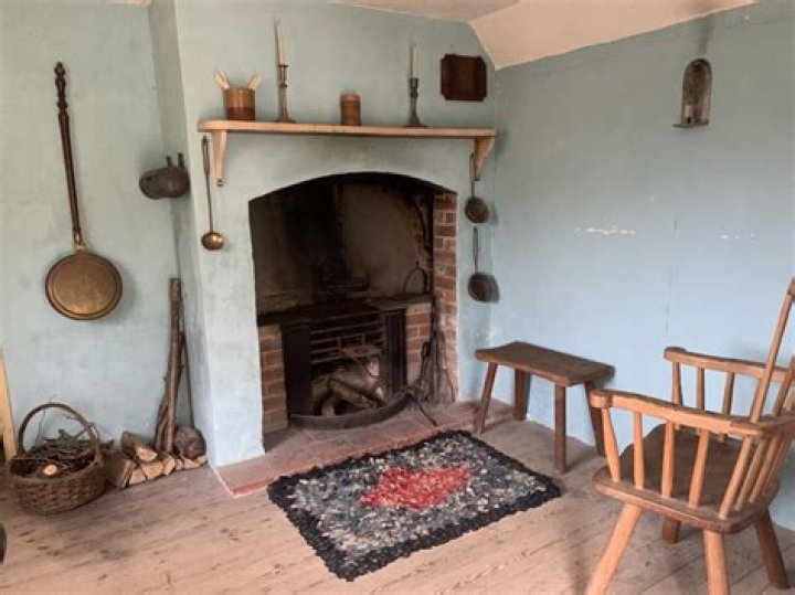 Discovering The Charm Of The Hearth And Hand Bench