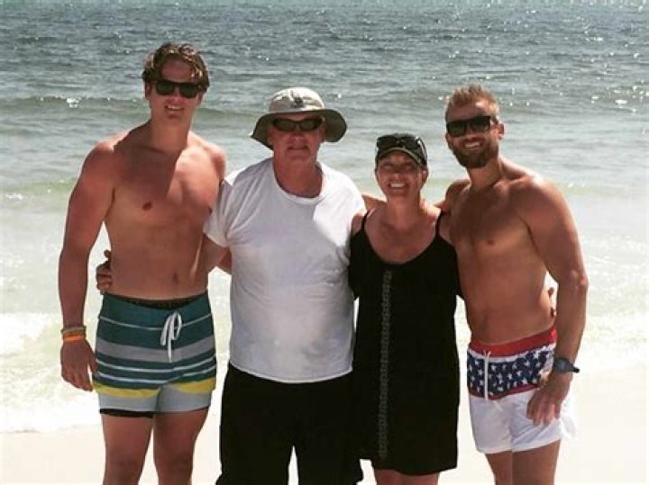 Does Joe Burrow have brothers and sisters?
