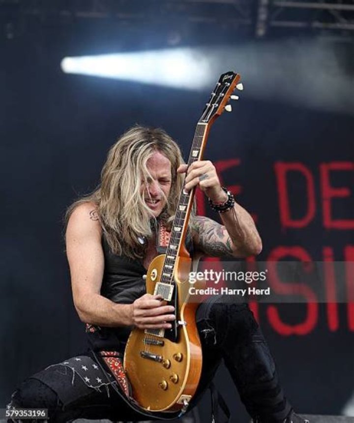 Doug Aldrich of The Dead Daisies Discusses New CD Burn it Down