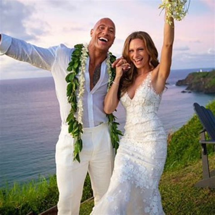 Dwayne Johnson and Lauren Hashian Married POPSUGAR Celebrity UK