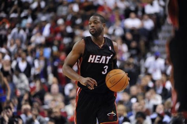 Dwyane Wade's mom Jolinda Wade sits down with ABC7 ABC7 Chicago