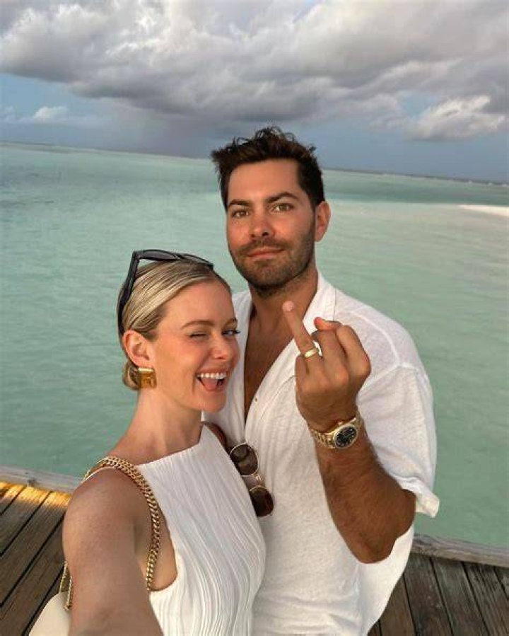 Dylan Barbour on Instagram “major dad vibes DadInParadise BachelorInParadise” Hotties, Dads