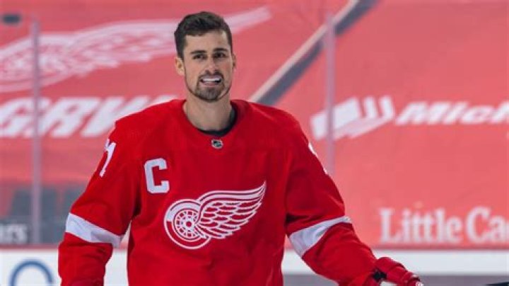 Dylan Larkin Booking Agent Contact SlapShot Speakers