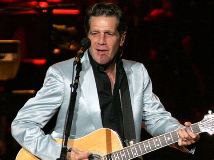 Eagles guitarist Glenn Frey had been hospitalized since November before