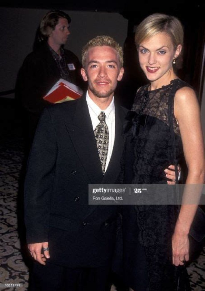Elaine Hendrix Husband
