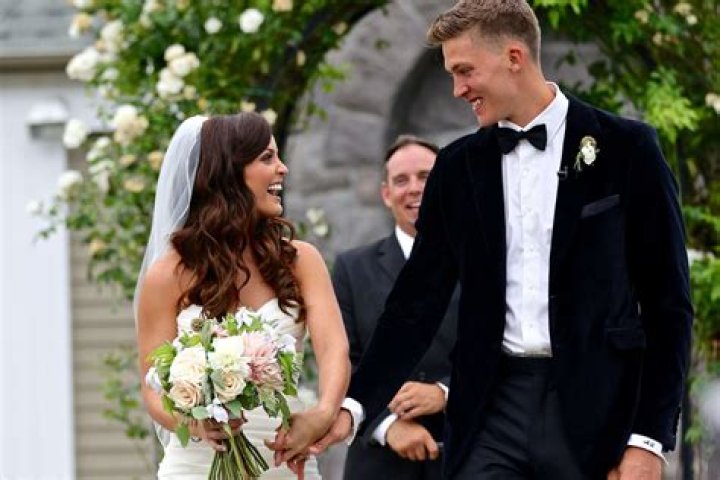 Elle Leonard Meyers Leonard wife, family, kids, career, and net worth