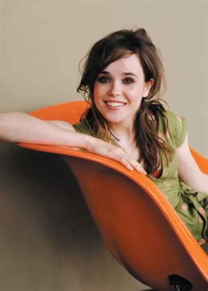ellen page swimsuit photos