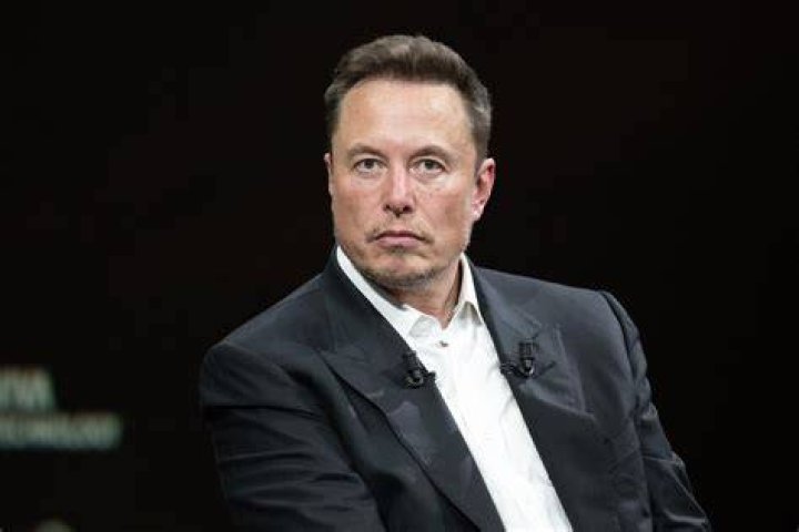 Elon Musk's exwife denies he held their son in his arms when he died