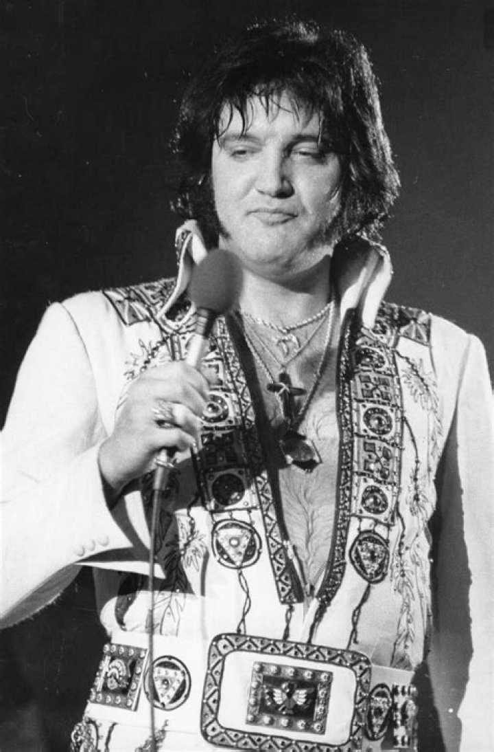 Elvis The Last Days Elvis presley pictures, Elvis jumpsuits, Elvis