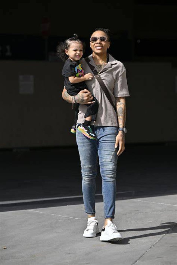 Emma Cannon WNBA: Is She MGK Wife &amp; Baby Mama?