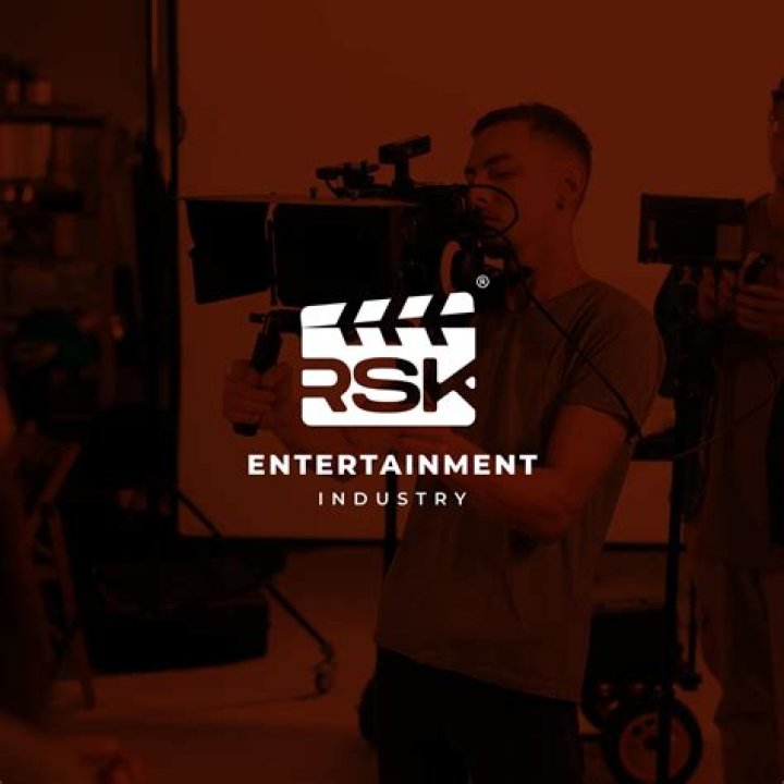 Entertainment Industry, Webshubz