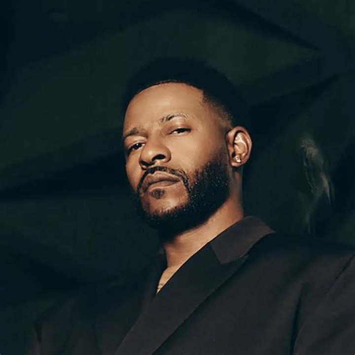 Eric Bellinger is &ldquo;SOLO&rsquo;N&rdquo; in latest video REVOLT