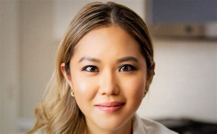 Esther Choi Chef Wiki, Age, Biography, Husband, Children, Family, Parents, Recipes, Height, Net