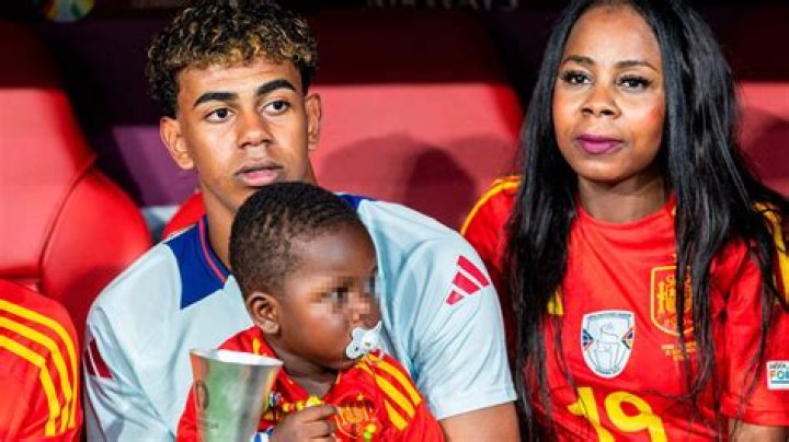 Exploring Lamine Yamal's Brother Age: A Look Into Family Ties