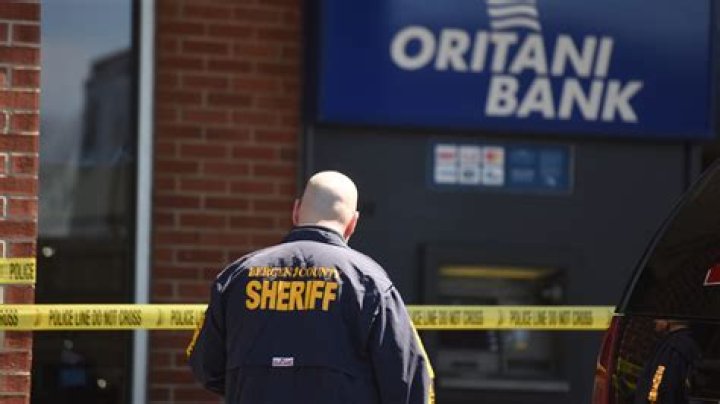 FBI offers 10,000 reward for info leading to arrest in death of Queen