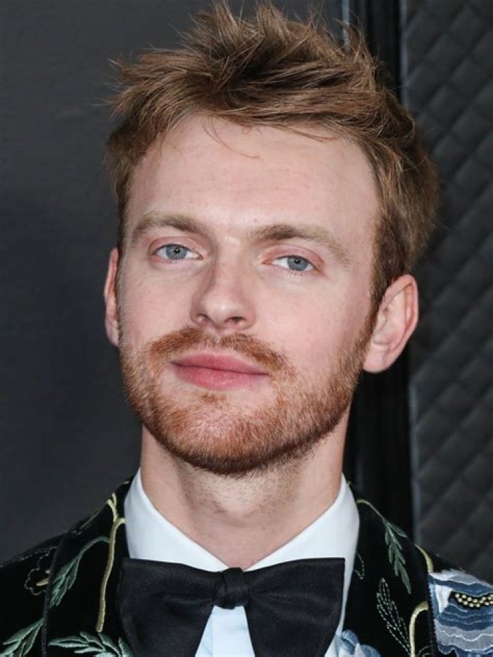 Finneas Net Worth 2023 Per Year Earning