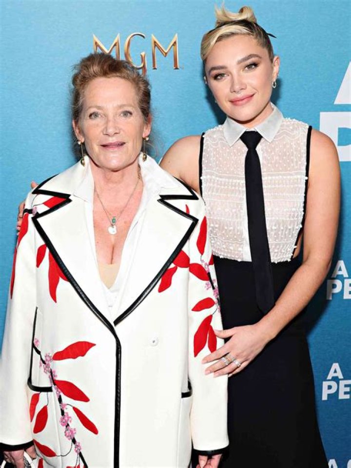 Florence Pugh Parents Meet Clinton Pugh, Deborah Mackin