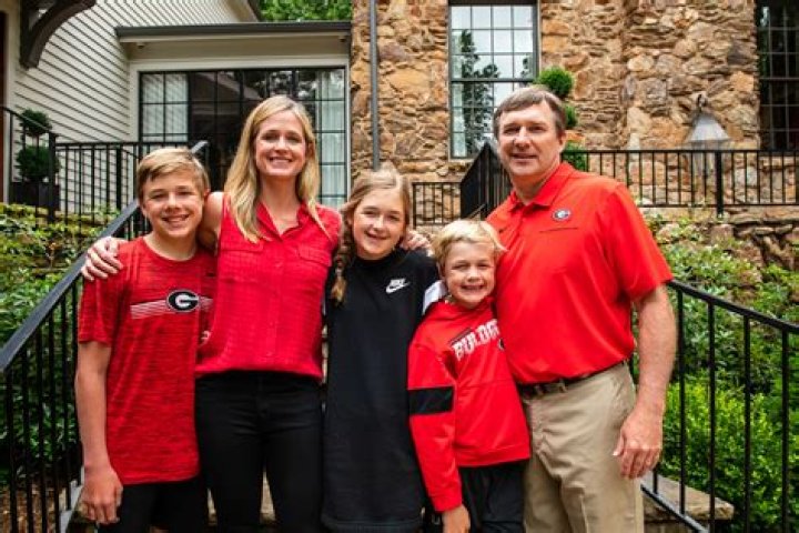 Football coach and wife commit 1 million to UGA