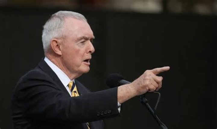 Four Star General Rips Trump's 'Inane Behavior' as U.S. 'Cruises Toward
