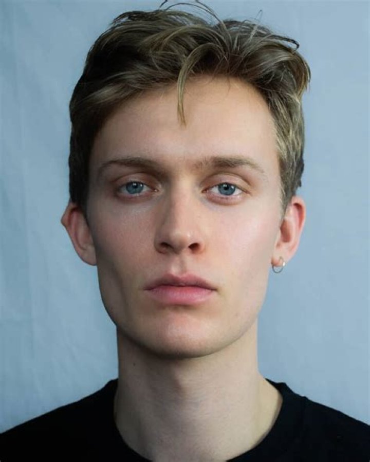 Freddie Dennis Graduate The Oxford School Of Drama