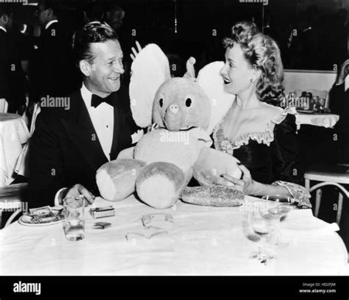 From left Carlton Alsop and wife Martha Scott attending after party
