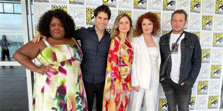 Ghost Rose McIver and the Cast Tease What's to Come in Season 2