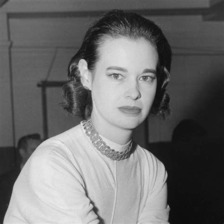 Gloria Vanderbilt Biography & Facts Britannica