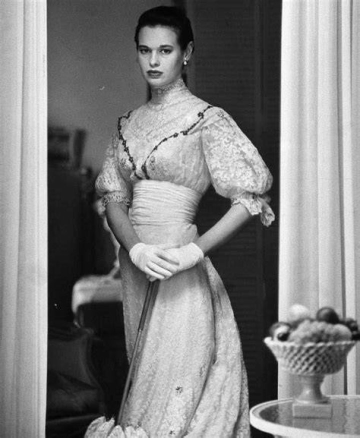 Gloria Vanderbilt's Husbands 5 Fast Facts You Need to Know