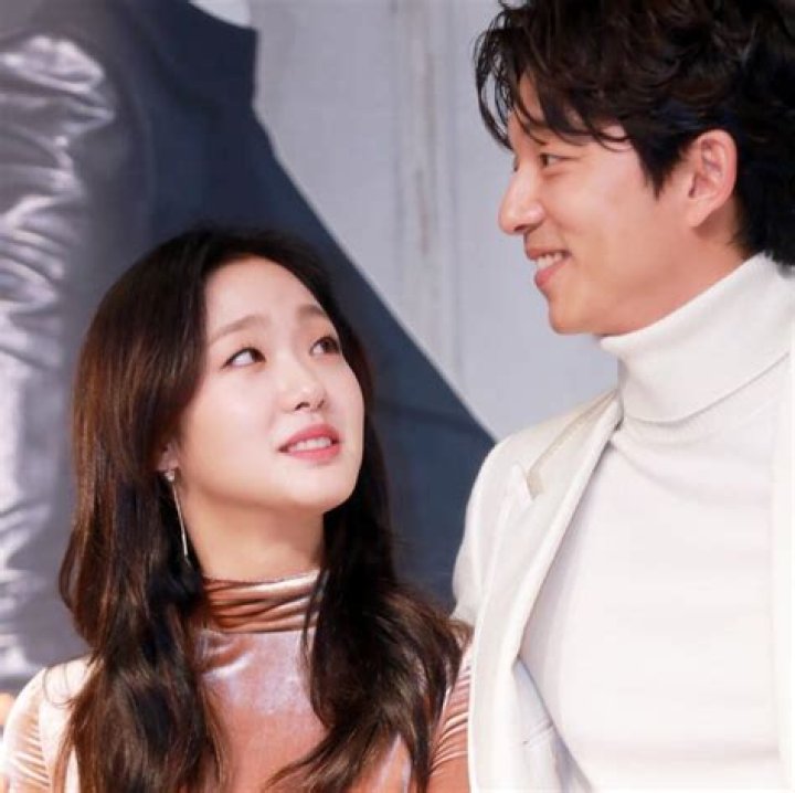 Gong Yoo, Unicef, Viewers, Couple Photos, Shadows, Couples, Scenes
