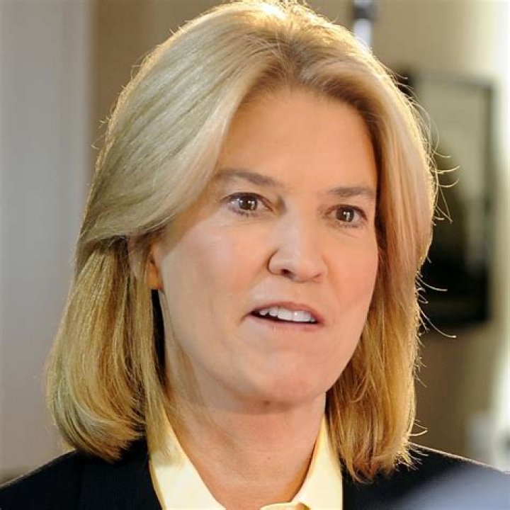 Greta Van Susteren, Bio, Net Worth, Age,Husband, Height, Career